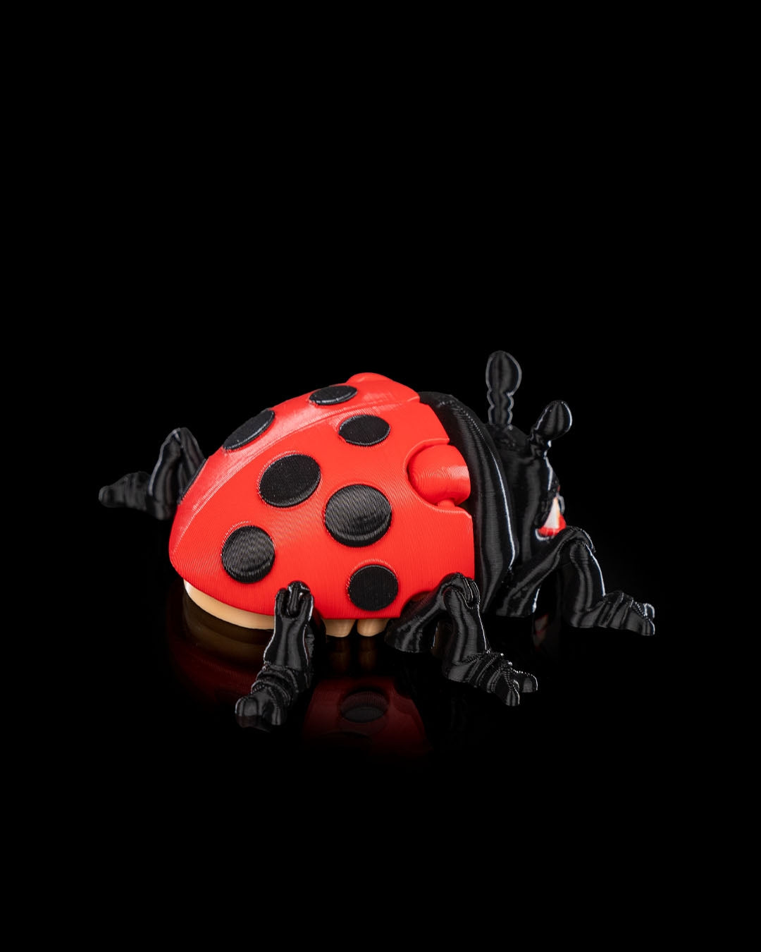 Lilly the Ladybug – 3D-Printed Articulated Toy Bug