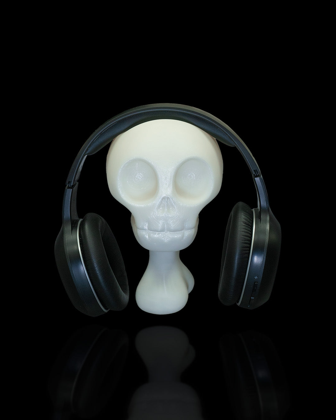 Skull Vise Headphone Holder