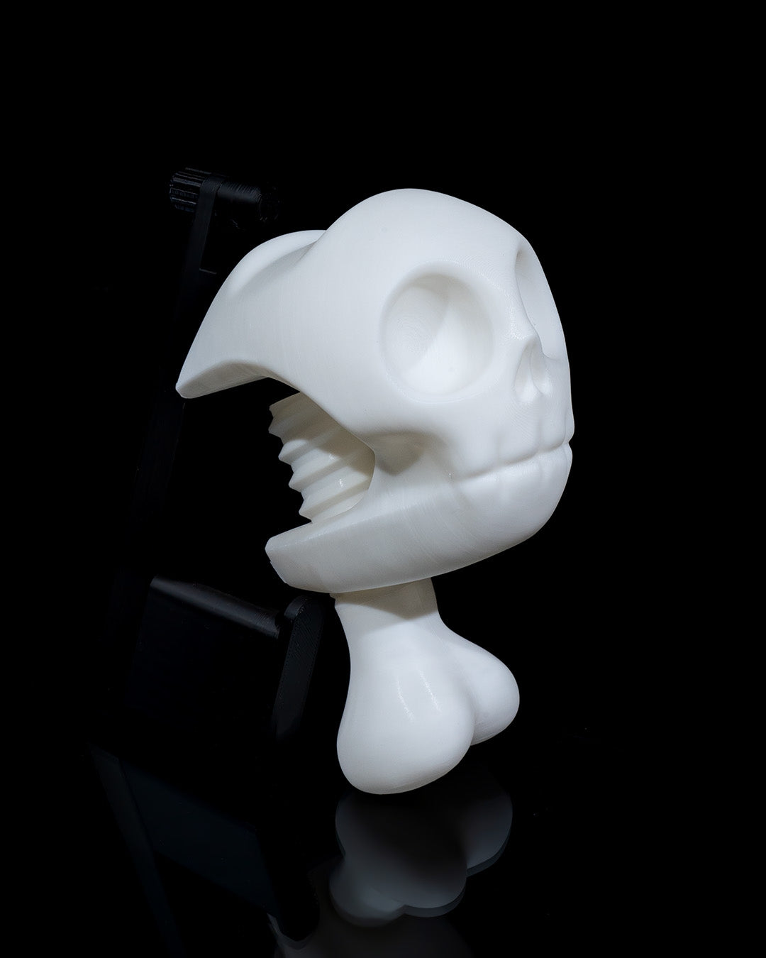 Skull Vise Headphone Holder