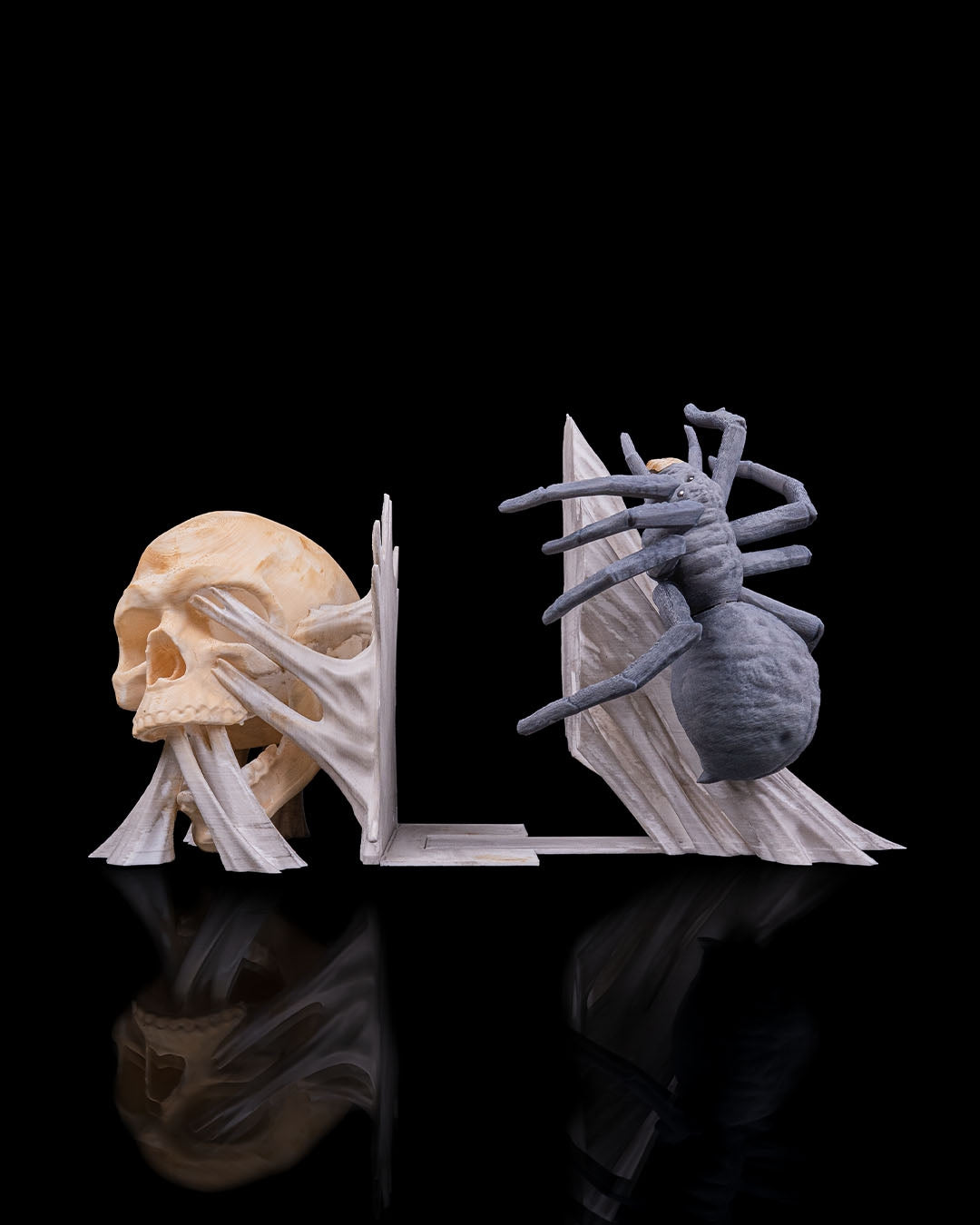 Thread of Horror Bookend